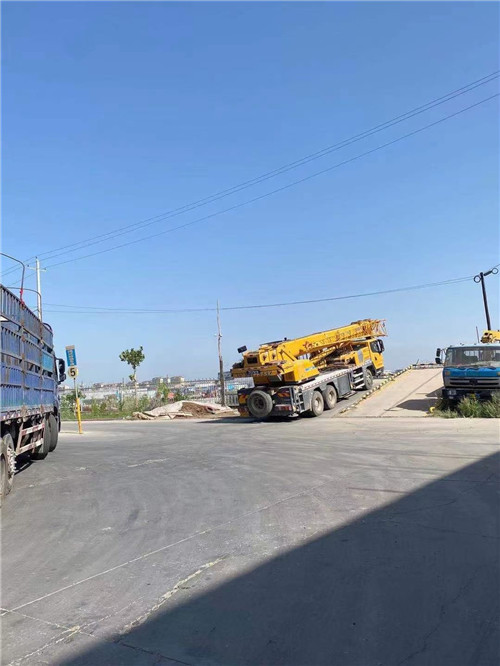 右玉县25吨吊车的租赁价格大概是多少？