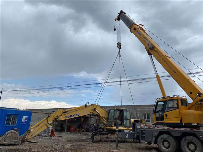 右玉县25吨吊车的工作半径是多少？