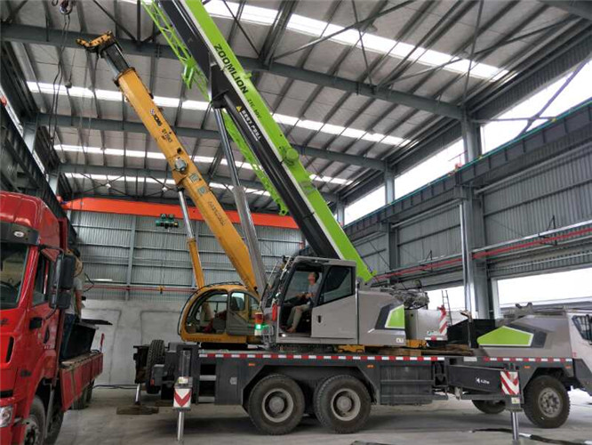 右玉县高空车出租需要注意哪些安全事项？